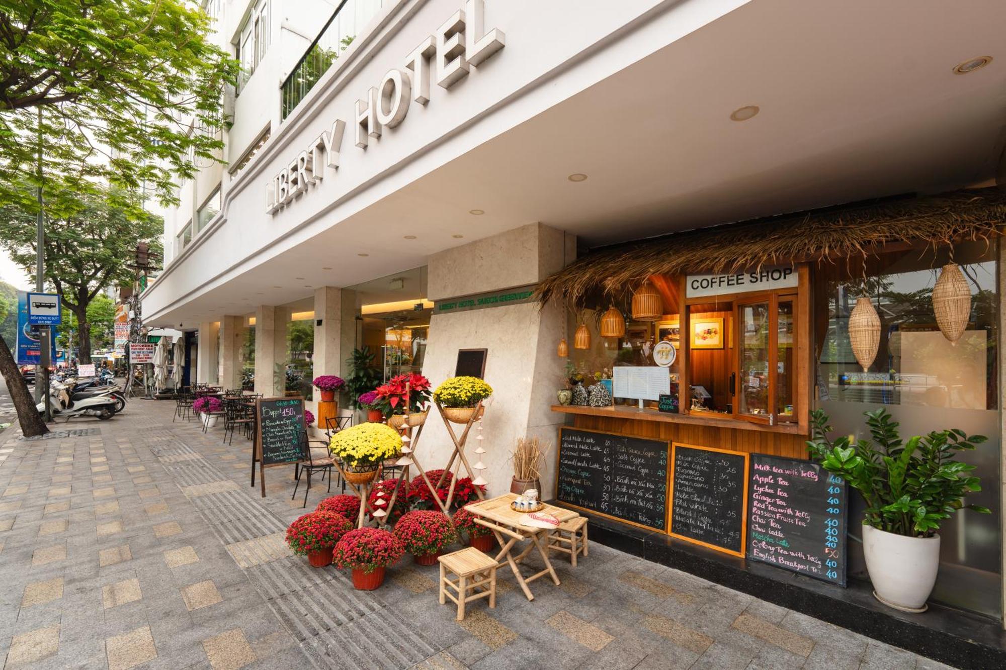 Liberty Hotel Saigon Greenview Хошимін Екстер'єр фото