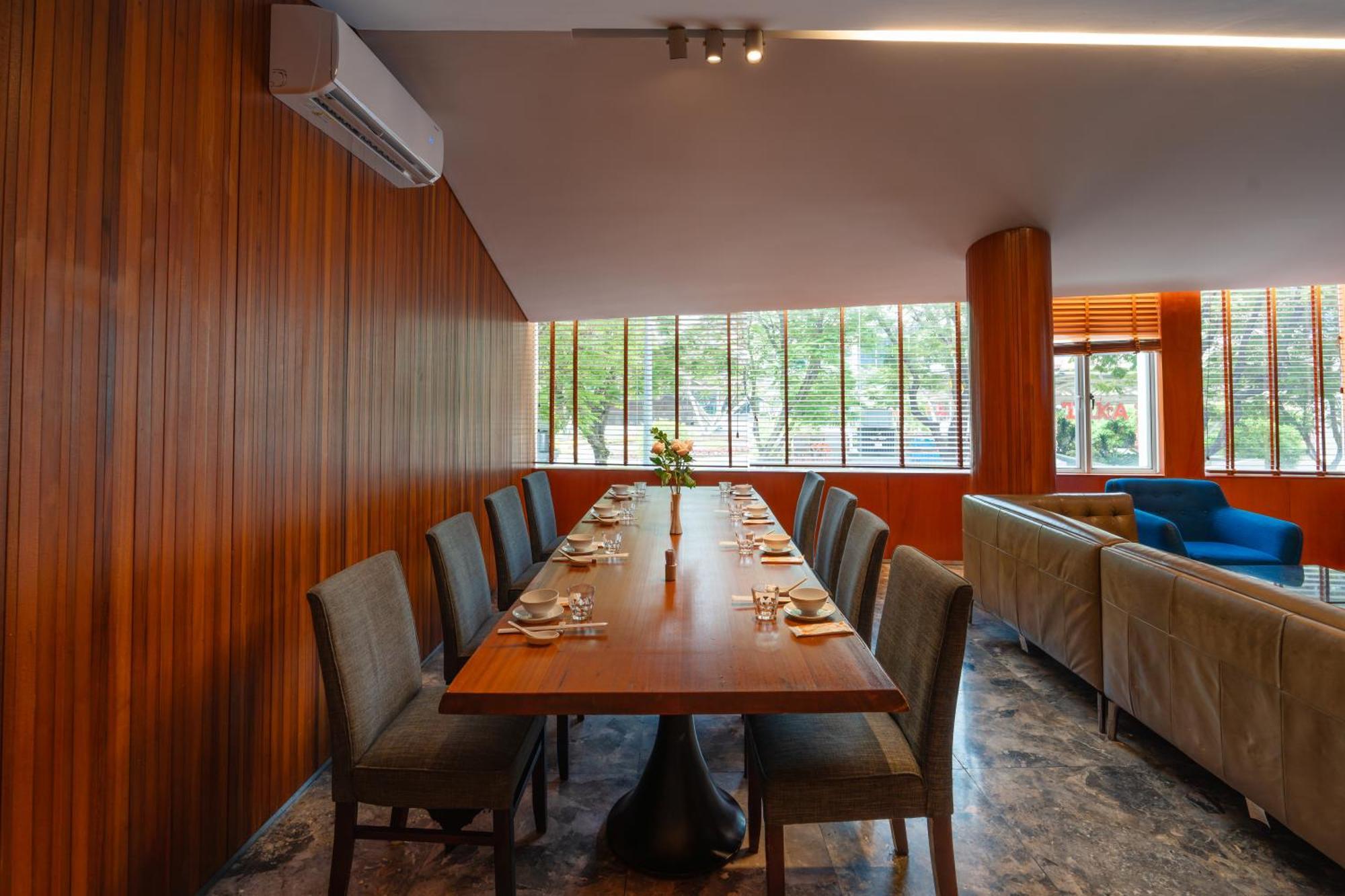 Liberty Hotel Saigon Greenview Хошимін Екстер'єр фото