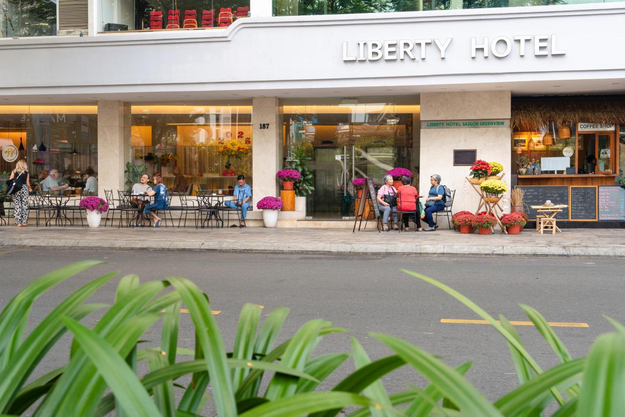 Liberty Hotel Saigon Greenview Хошимін Екстер'єр фото