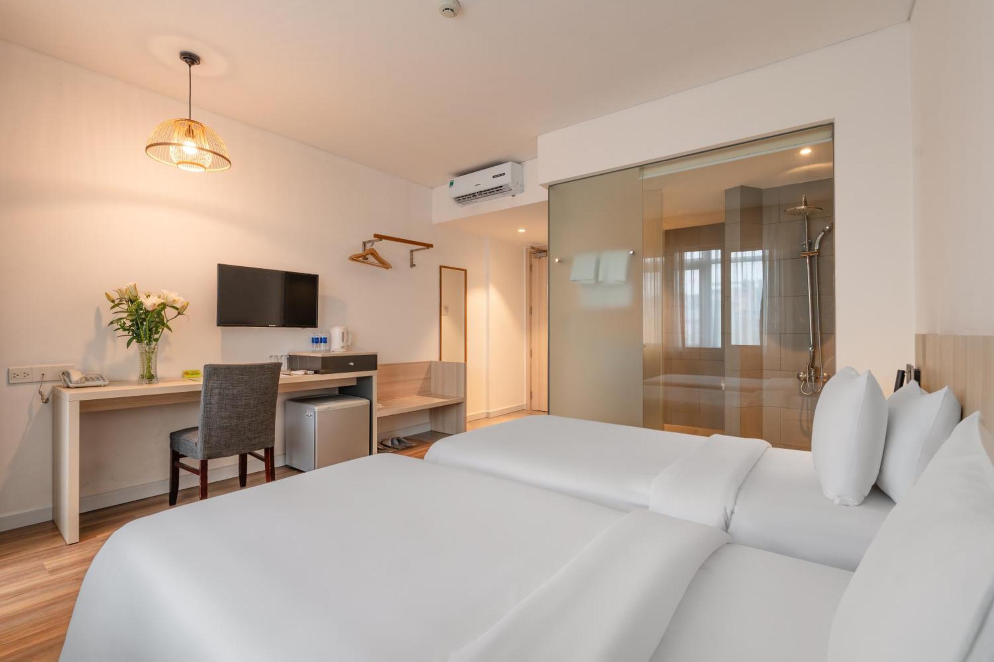 Liberty Hotel Saigon Greenview Хошимін Екстер'єр фото