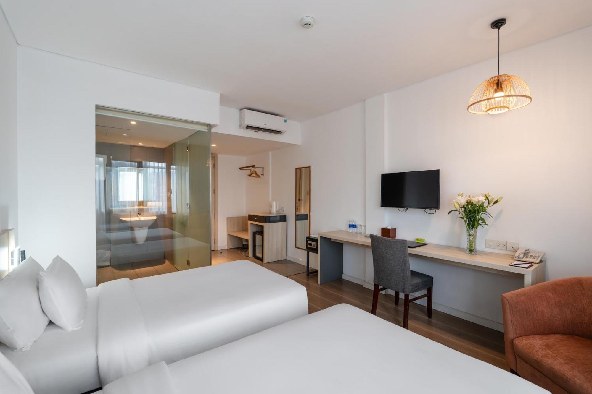 Liberty Hotel Saigon Greenview Хошимін Екстер'єр фото